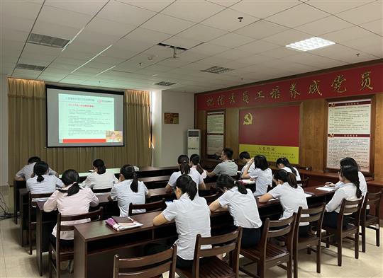 LD体育集团有限公司
组织参加疫情常态化下建筑企业经营管理风险管控培训